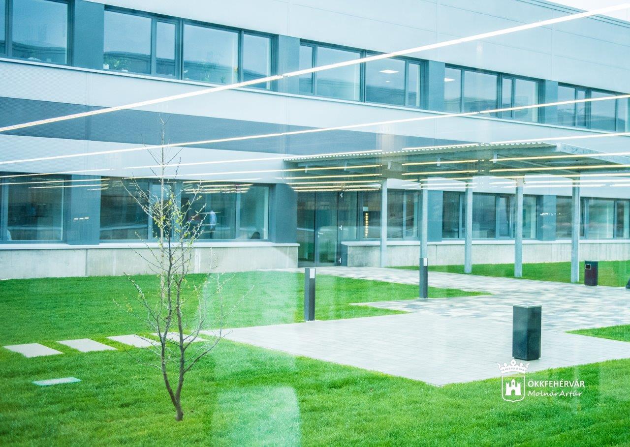 Elkészült és felavatták a Videoton EAS új csarnokát