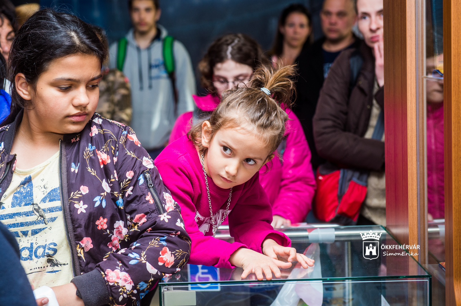 Húsvéti adományosztást tartott a SZETA a kosarasokkal