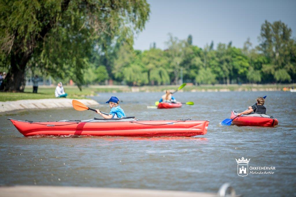 Sportos május elseje a Csónakázó-tavon