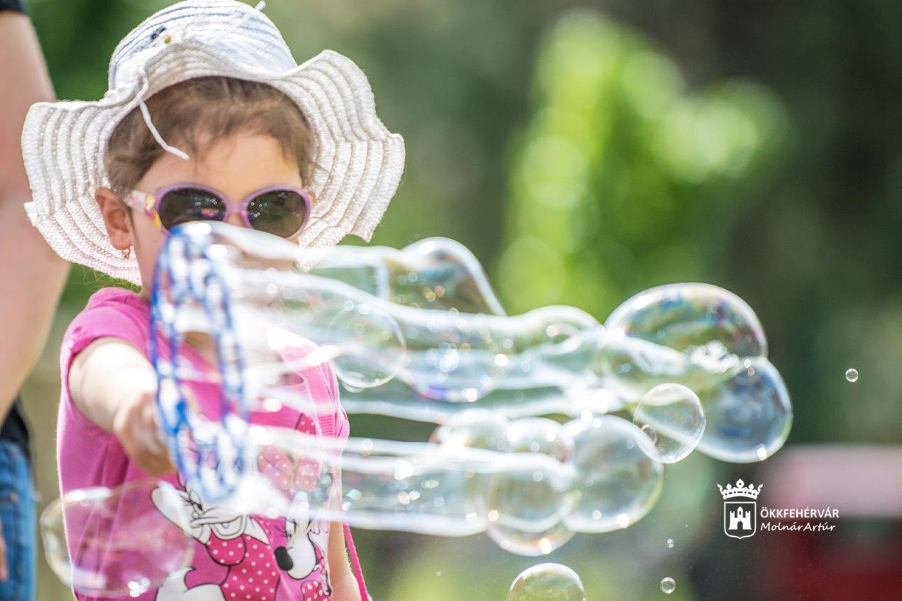 Családi nap és játszótér avató a Palotavárosban a SZÉNA Egyesülettel