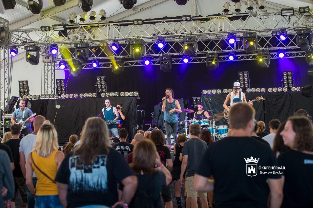 Soulwave, Don Gatto és Burnout koncertek - szerdán nyitott a FEZEN