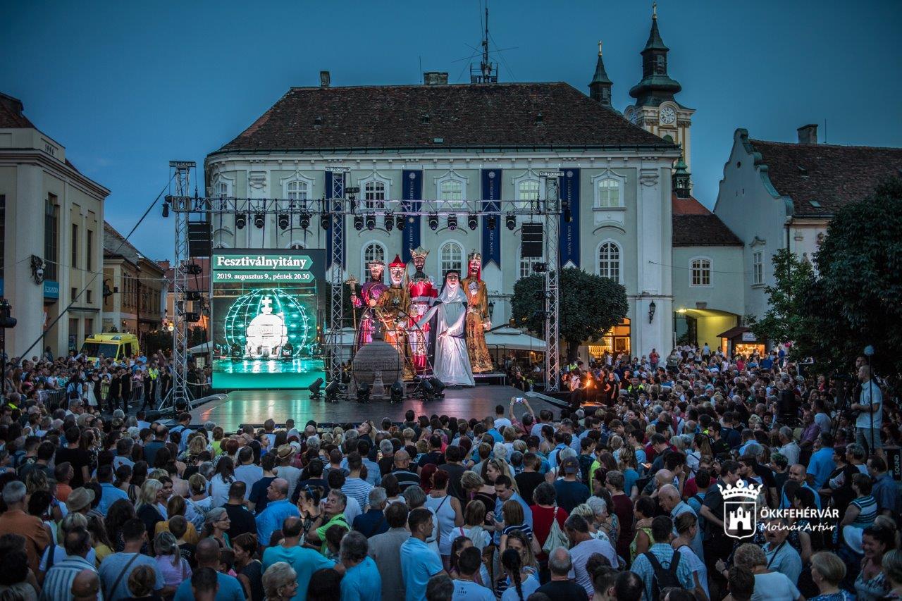 Így kezdődtek a Székesfehérvári Királyi Napok