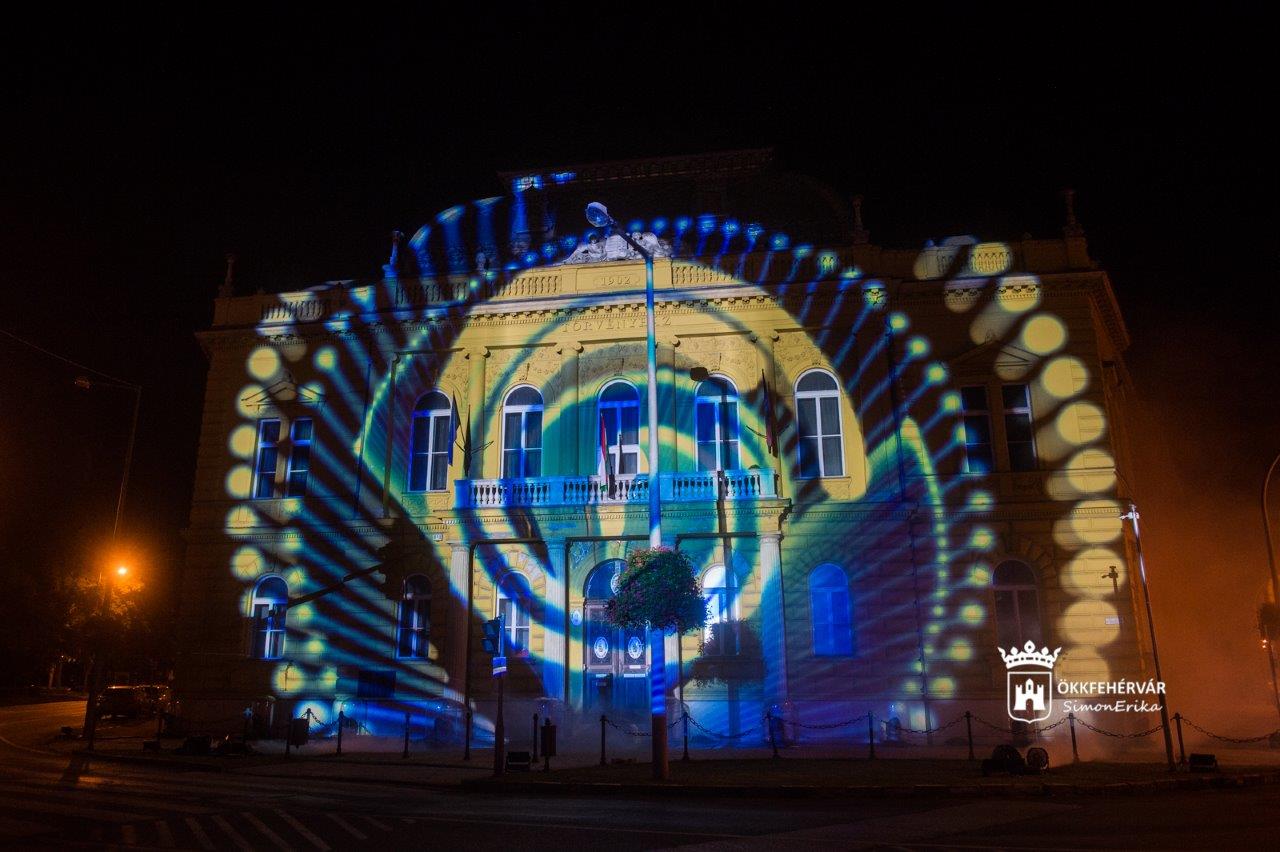 3D animáció és zenés mapping a Bíróság homlokzatán