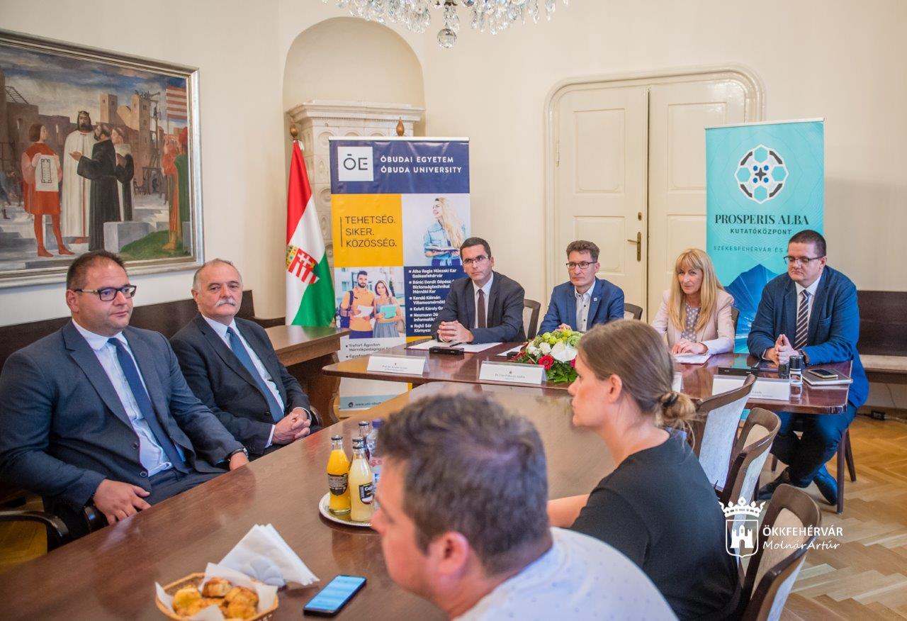 Prosperis Alba - Óbudai Egyetem együttműködés a fejlesztésekért