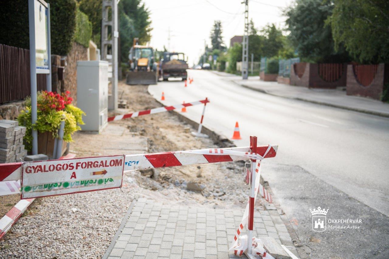 Ideiglenes körforgalom épül a Pozsonyi - Zsolnai kereszteződésben