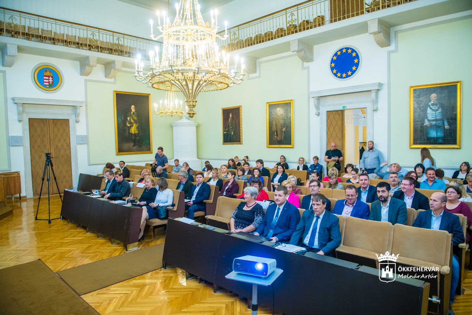 A Fejér megye az esélyek tükrében című konferencia a Megyeházán