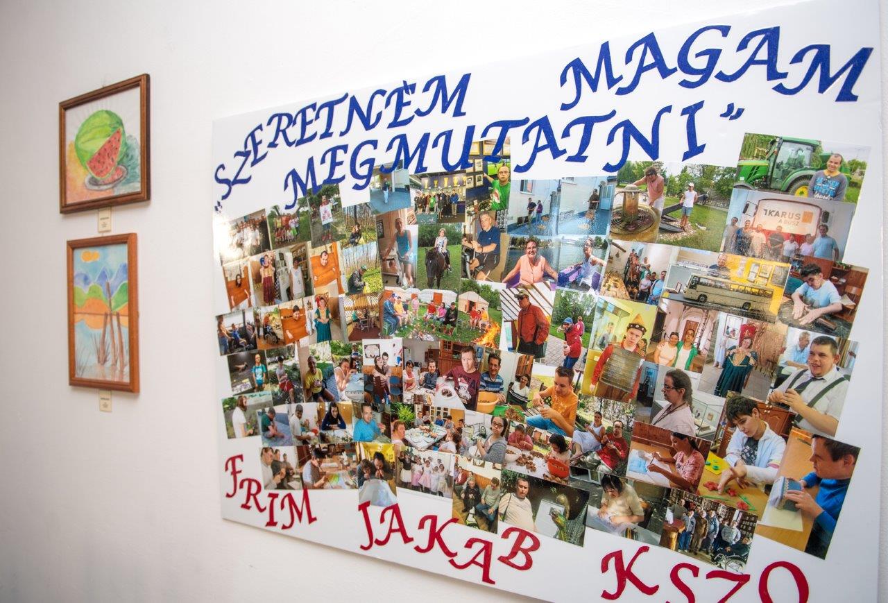 Szeretném magam megmutatni kiállítás az Árpád Fürdő Galériában