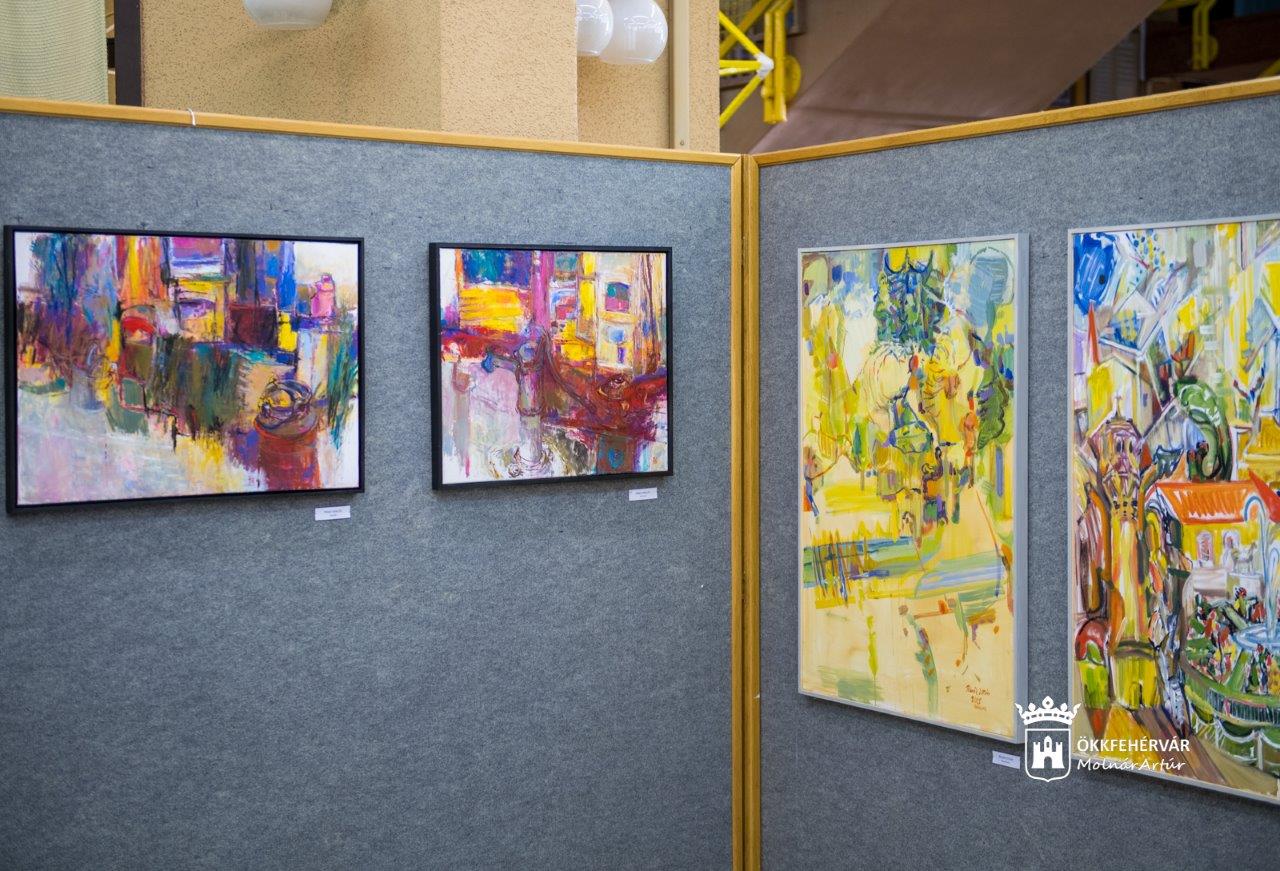 Irányok - megnyílt a Tóparti Gimnázium őszi tárlata