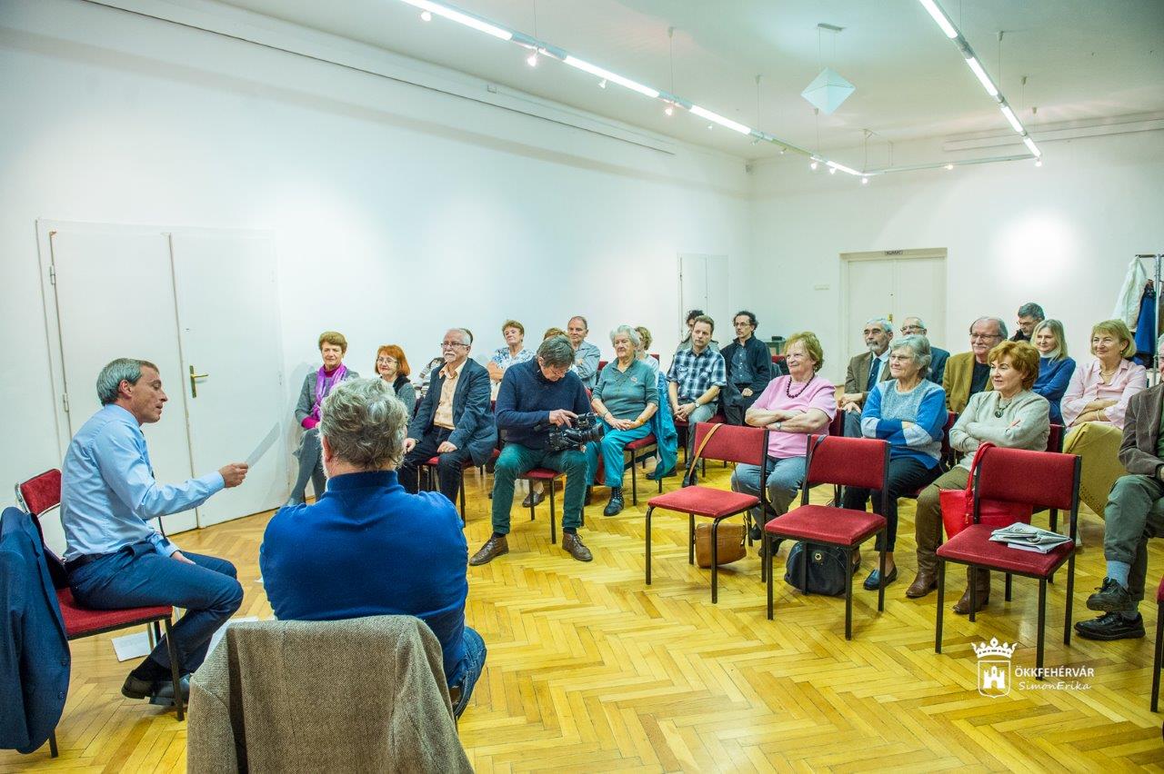 Öreghegyi Disputa Kelemen István színművésszel