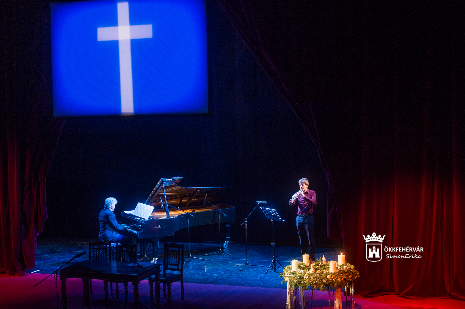 Gyertyagyújtás és VIII. Újszövetség Maraton a Vörösmarty Színházban