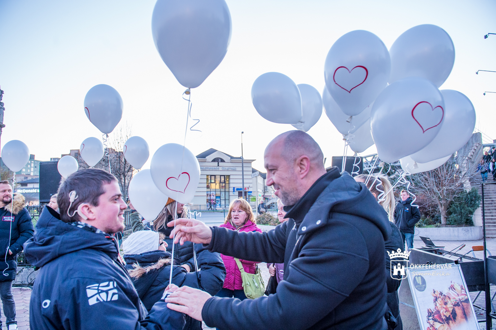 Felvonulás és flasmob a fogyatékossággal élők világnapján