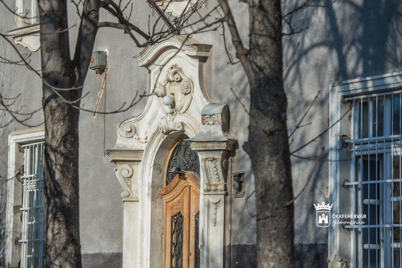 Kezdődik az Arany János Iskola felújítása