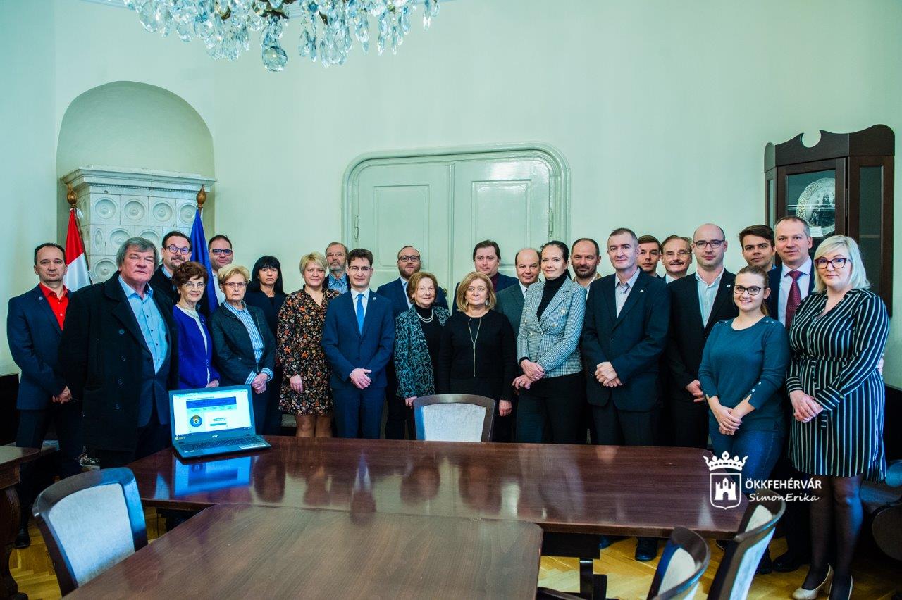 A nemzeti régiókról szóló kezdeményezés támogatásáról is döntöttek