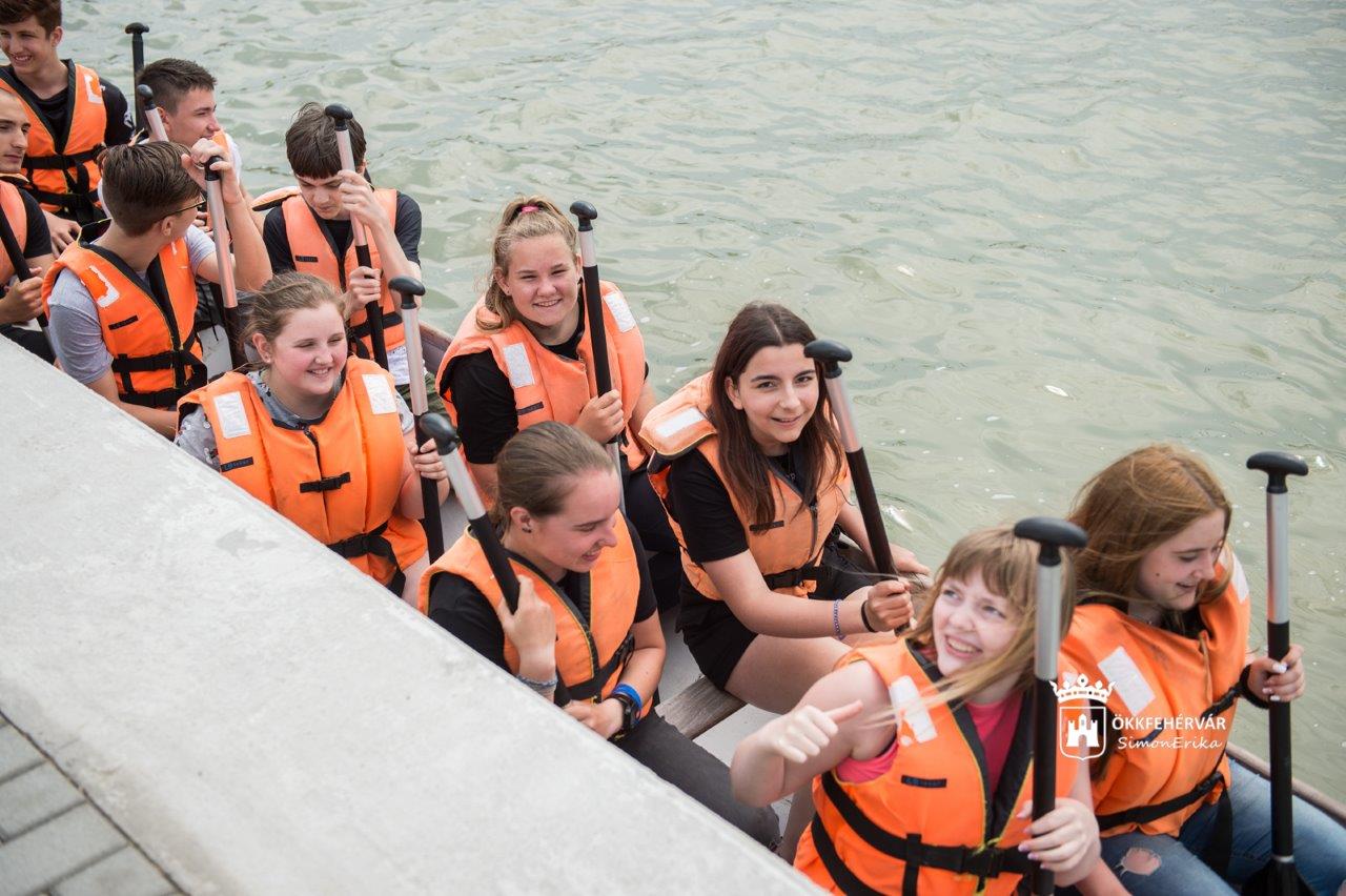 Elkezdődött az első Velencei-tavi kalandtábor