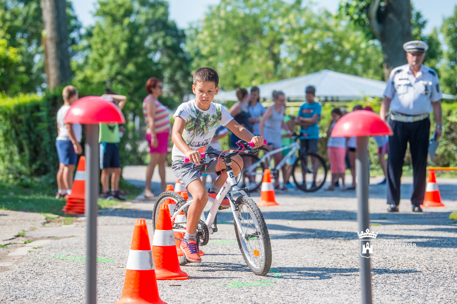 Ügyességi feladatokat is kaptak a táborozó diákok