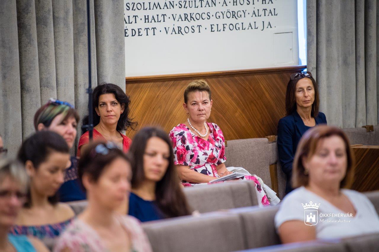 Digitális kommunikáció védőnők és gondozottak között konzultáció