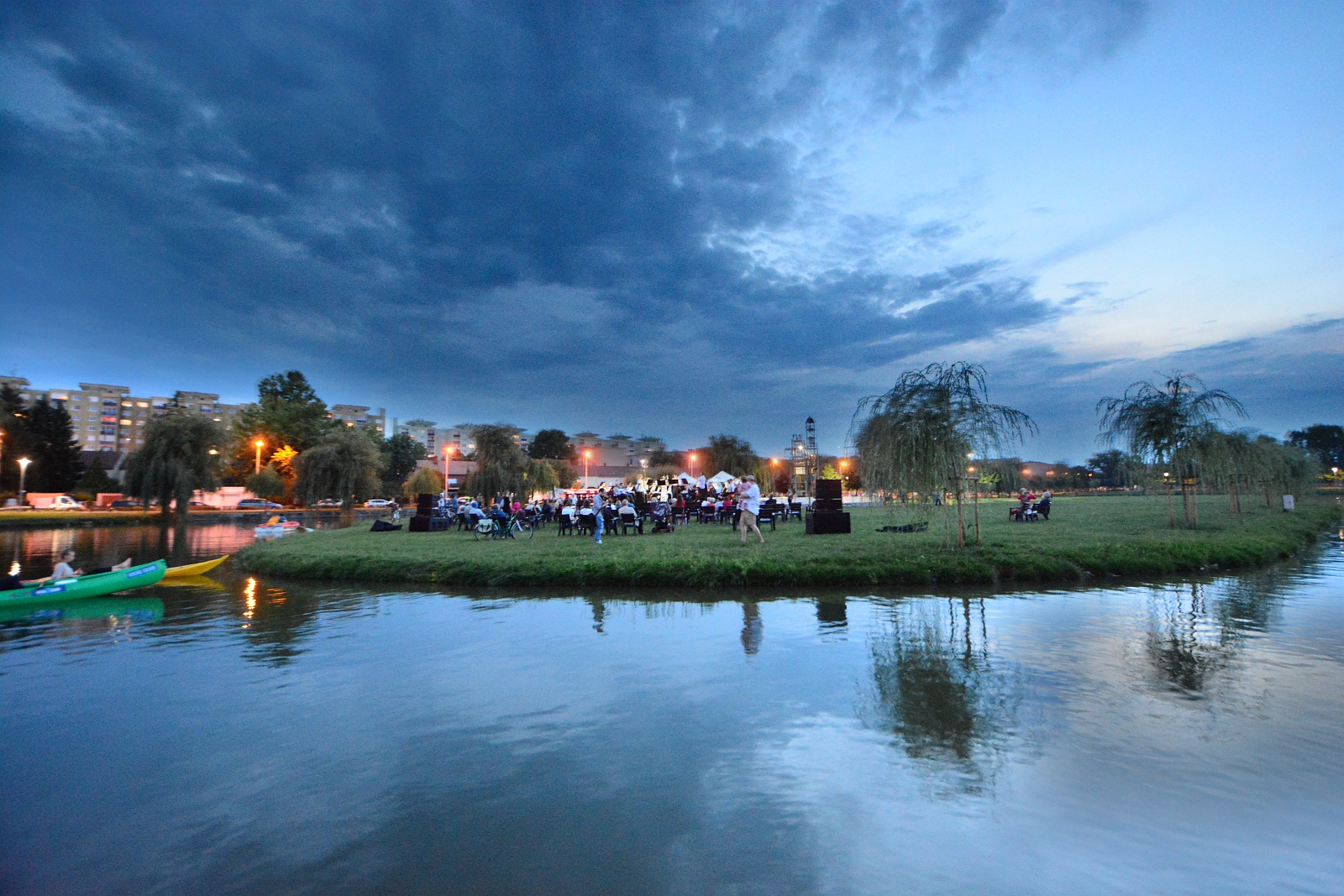 Ilyen volt az esti koncert eső után a szimfonikusokkal