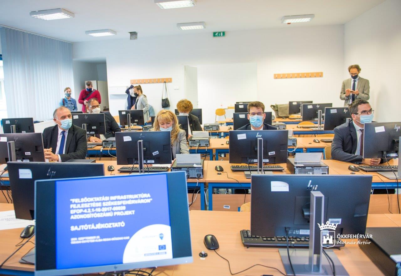 Megújult az Alba Regia Műszaki Kar informatikai infrastruktúrája