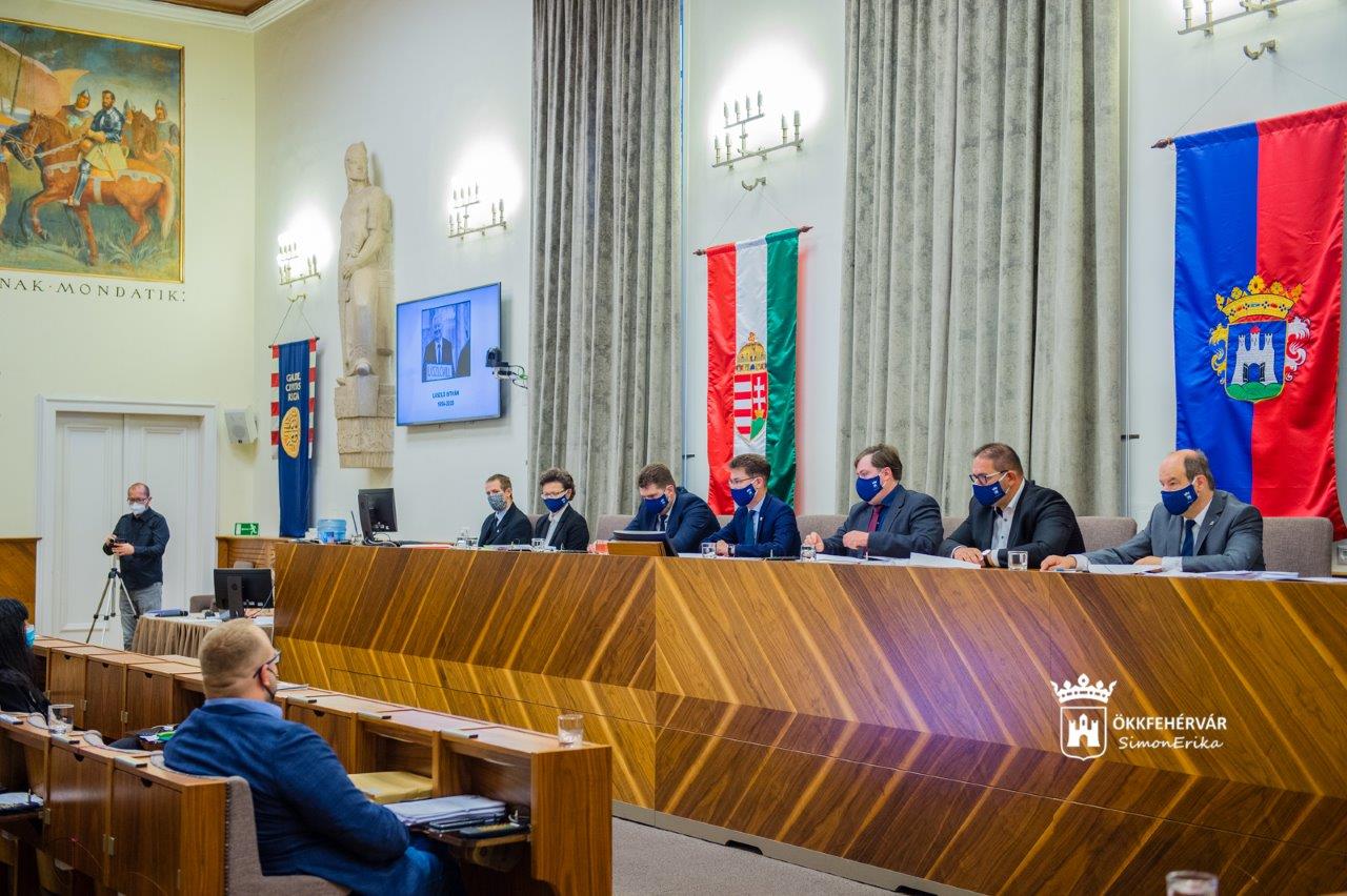 Közgyűlés 2020. október 16-án, pénteken