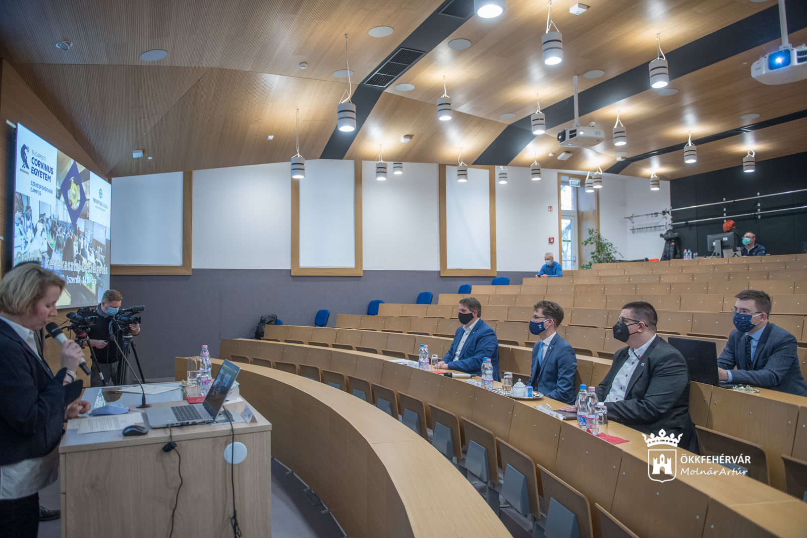 Kerekasztal-beszélgetés és műhelykonferencia a Corvinuson