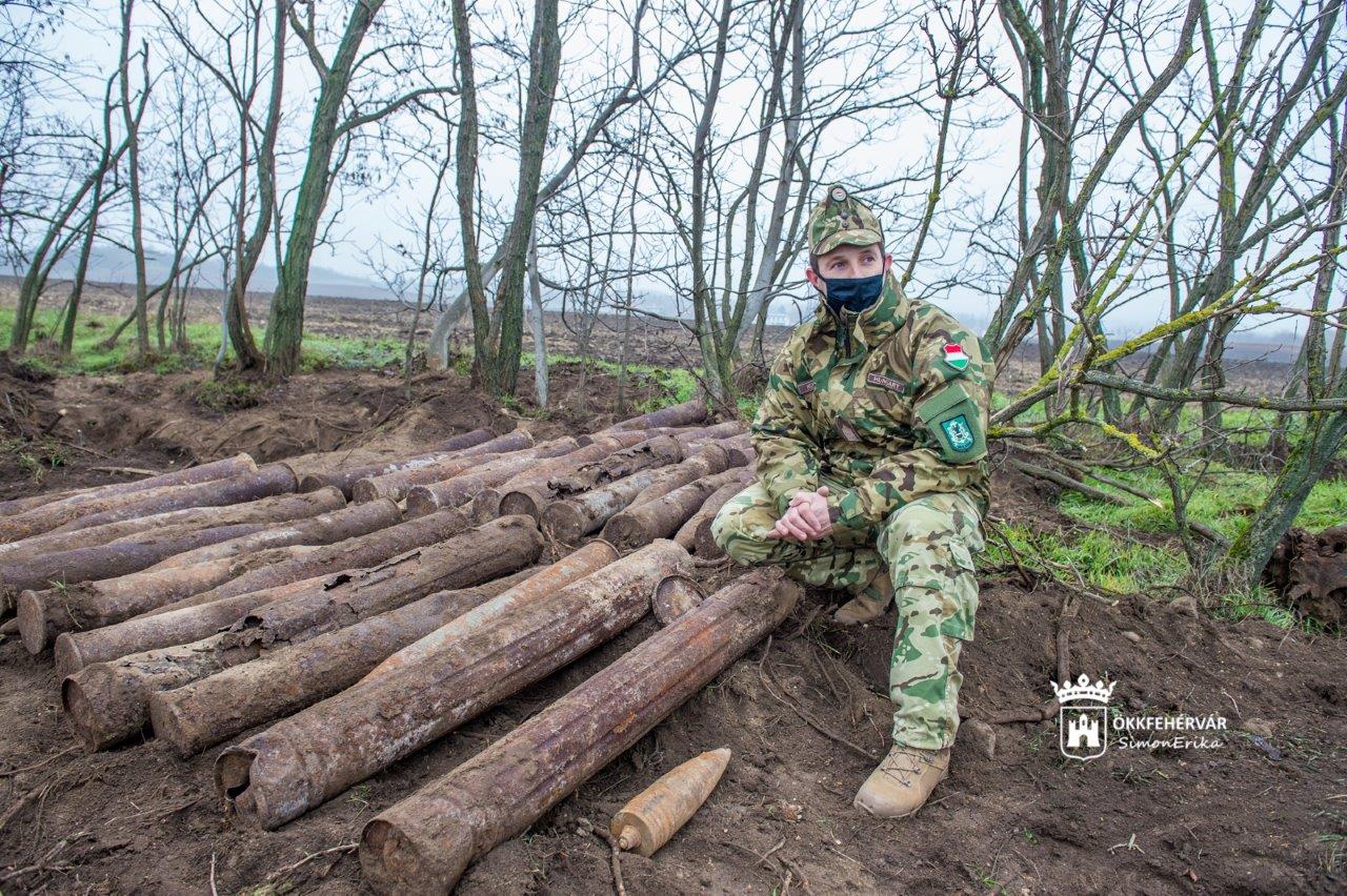 Rengeteg páncéltörő lőszert találtak az Aranybullánál