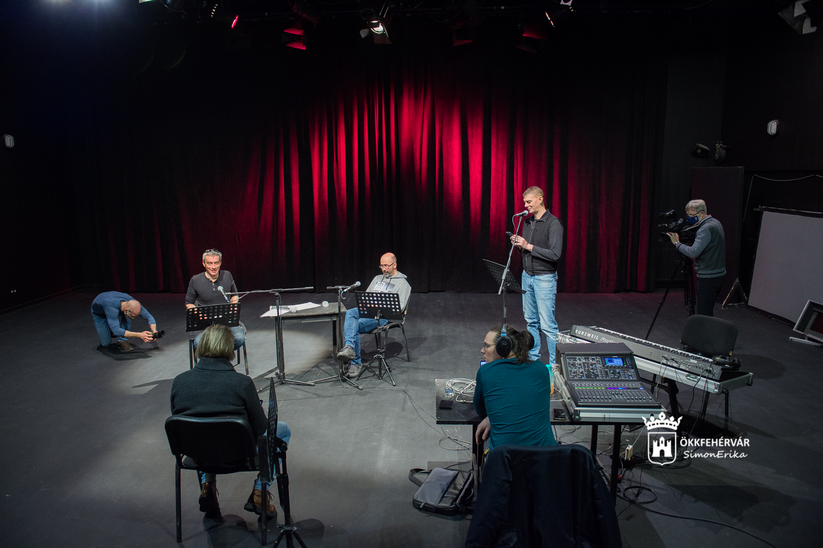 Kabarészerda a Vörösmarty Színháztól