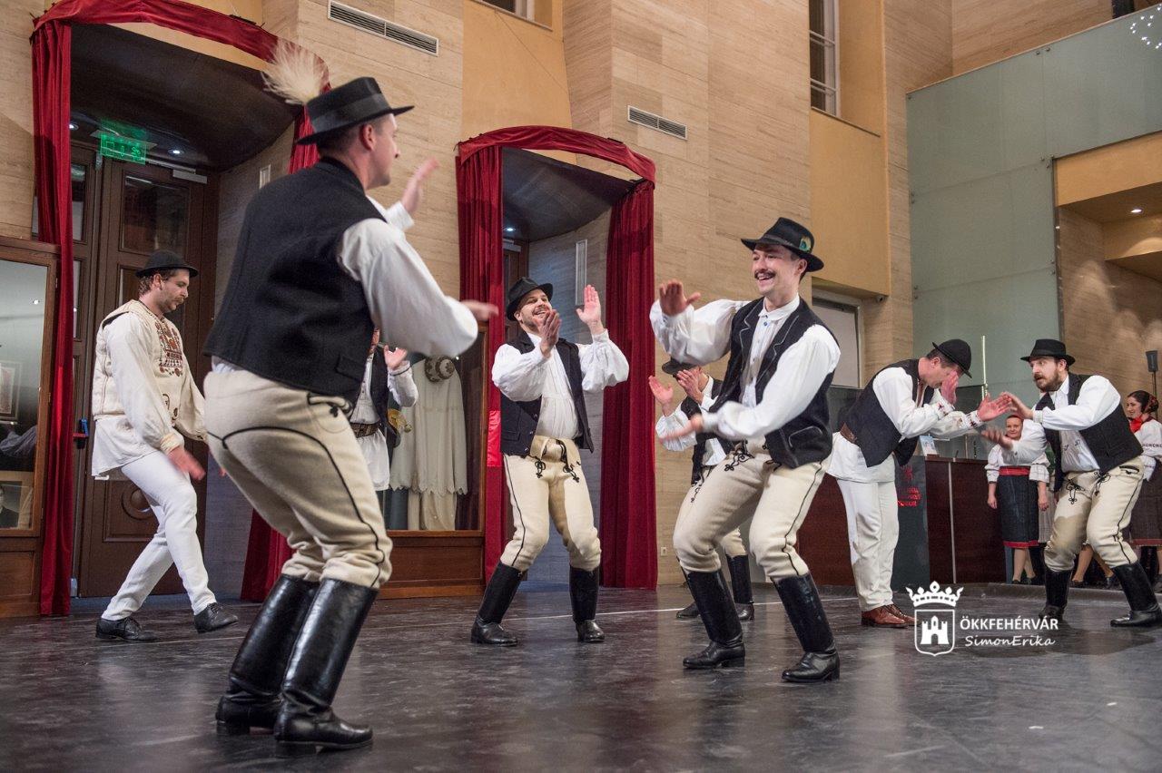 Gálaest a Vörösmarty Színházban a Magyar Kultúra Napján