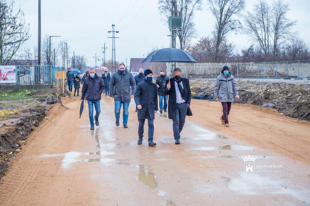 Bejárás a déli összekötőút megvalósításának helyszínén