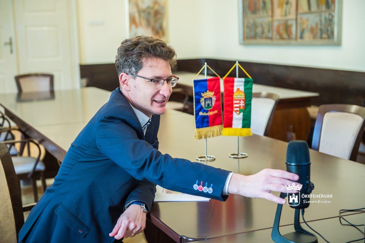 Új kihívások a civil közösségek tevékenységében konferencia