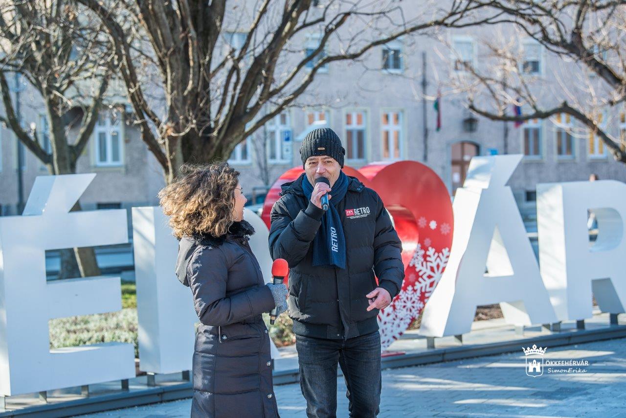 Romantikus vasárnap Váradi Eszter Sárával és Keller Jánossal