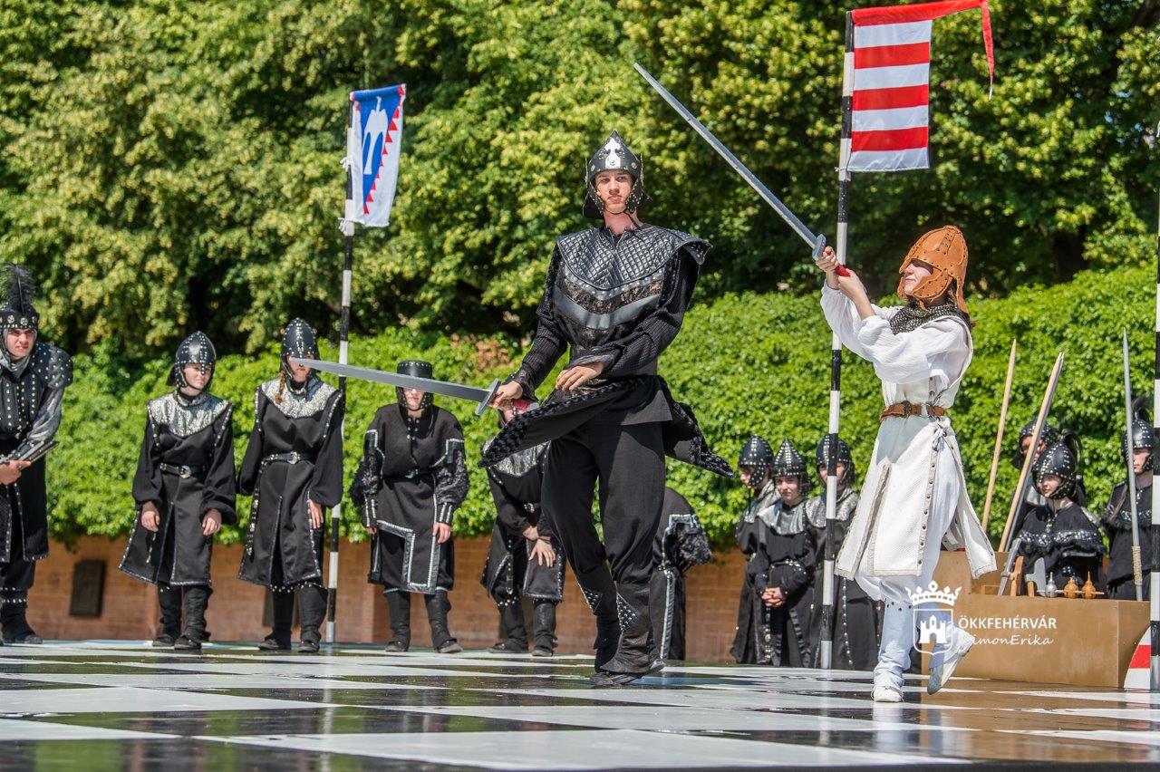 Emlékhelyek Napja - képeken a székesfehérvári megnyitó