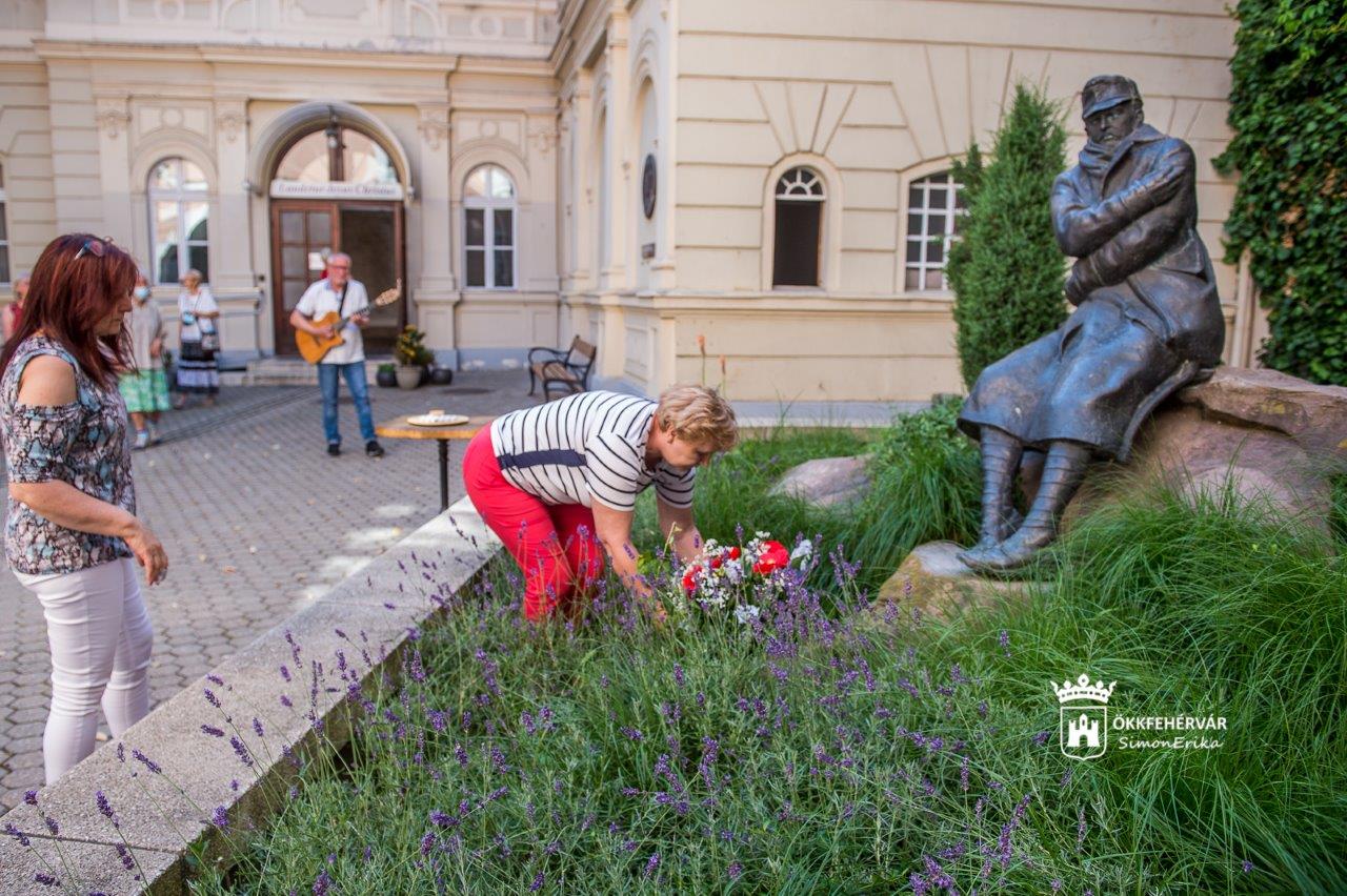 Emlékezés Gyóni Gézára a Szent István Művelődési Házban