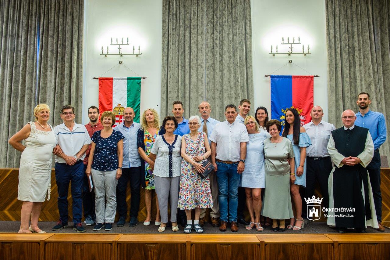 Demeter Vilmos életpályája kötetbe foglalva