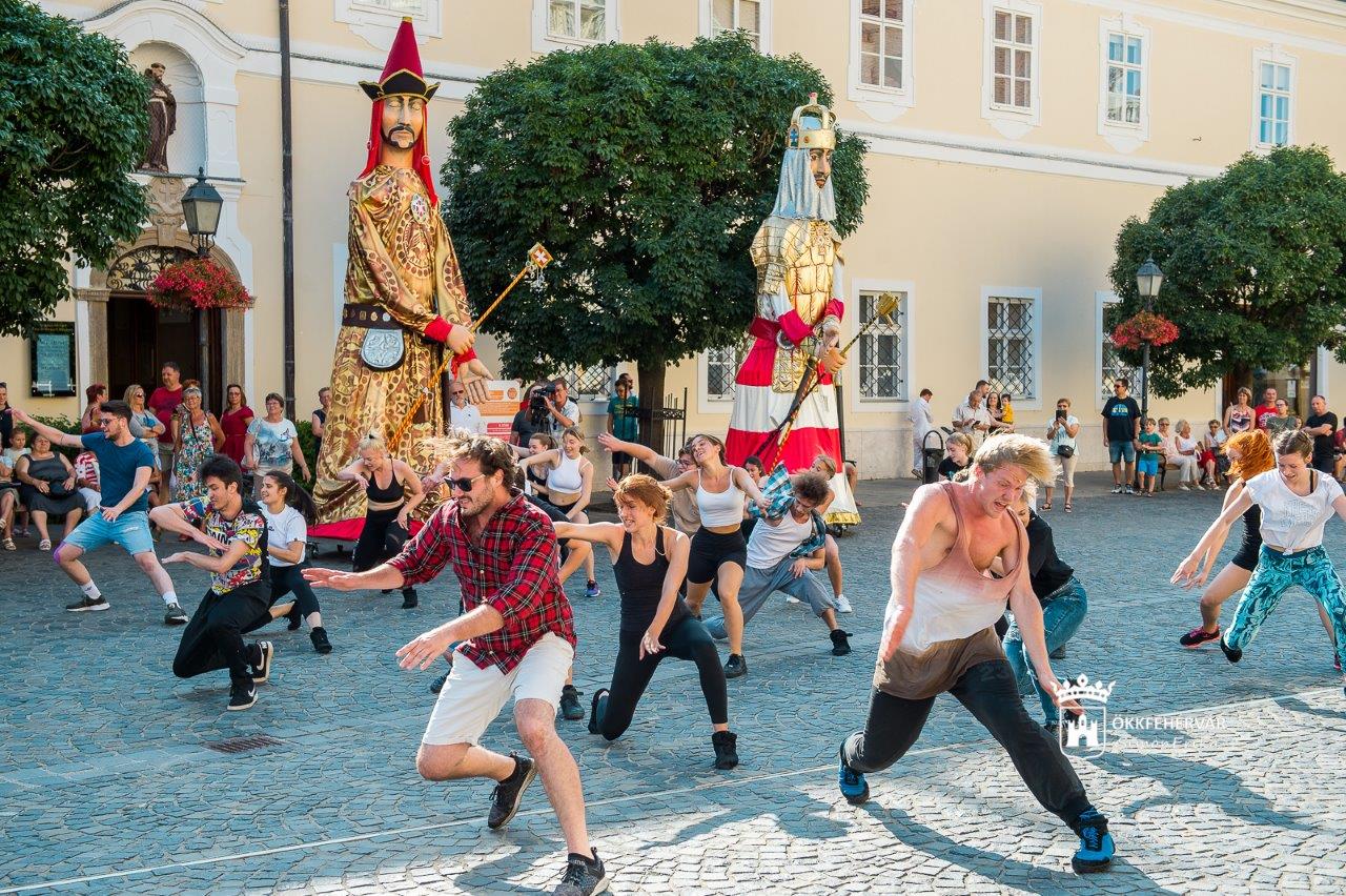 Fame musical legismertebb dalával indult a szombati Művészkorzó