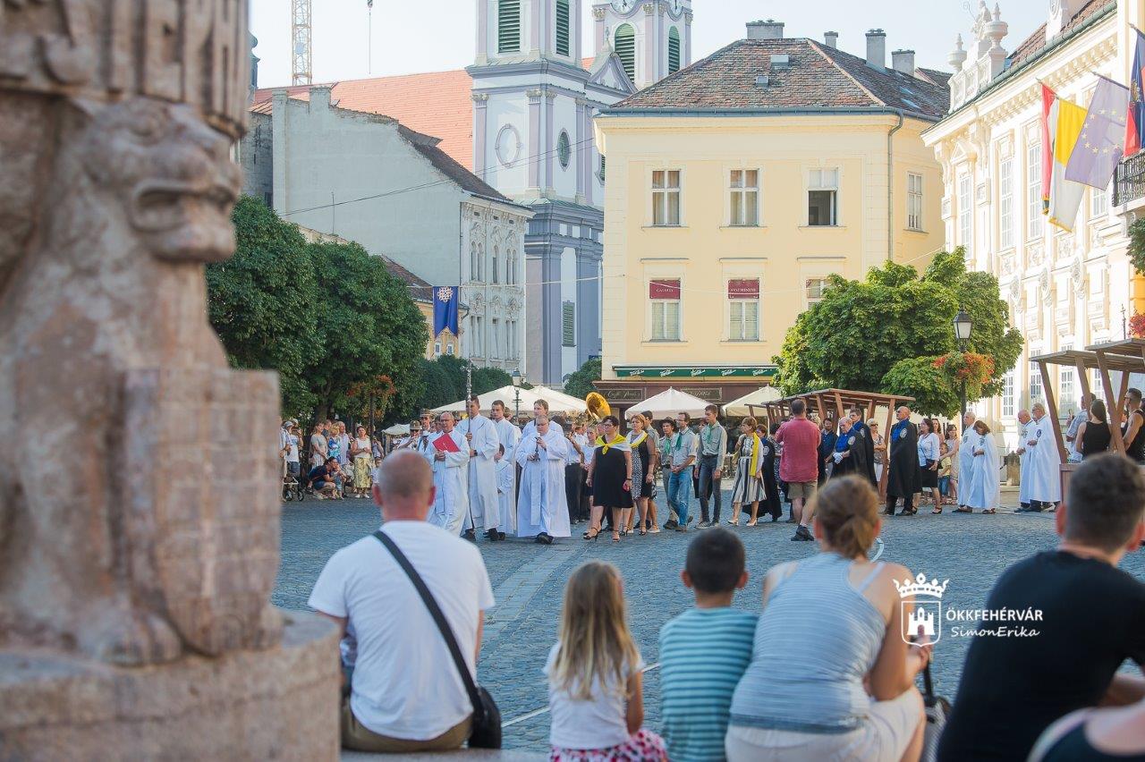 Fogadalmi ünnep a Szent Imre templomban és a Nemzeti Emlékhelyen