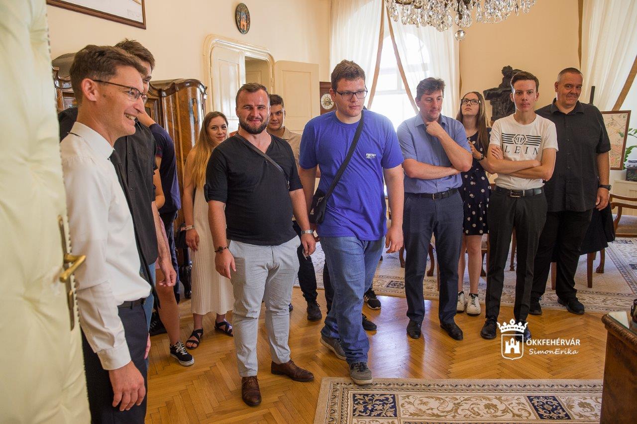 Megnyílt a XXXI. Kandó Kálmán Nyári Egyetem