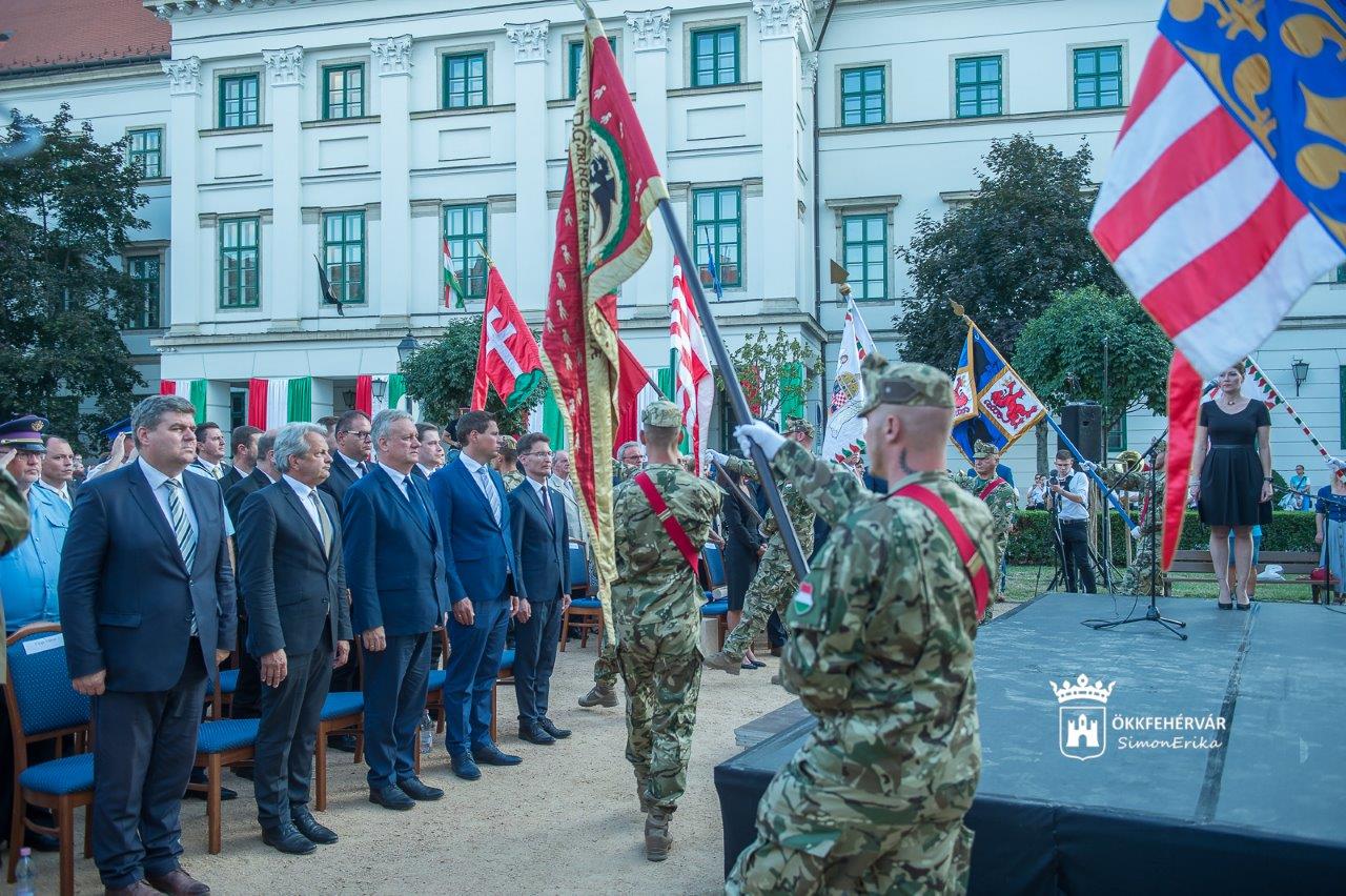 Ünnepi Díszközgyűlés Augusztus 20-án a Szent István téren