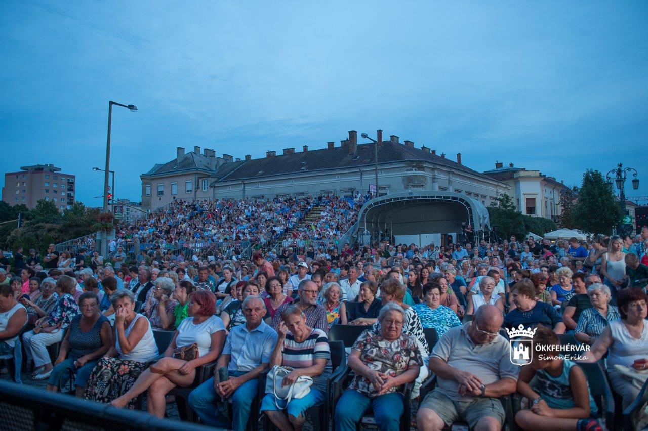 Fesztiválzáró est az Alba Regia Táncegyüttessel