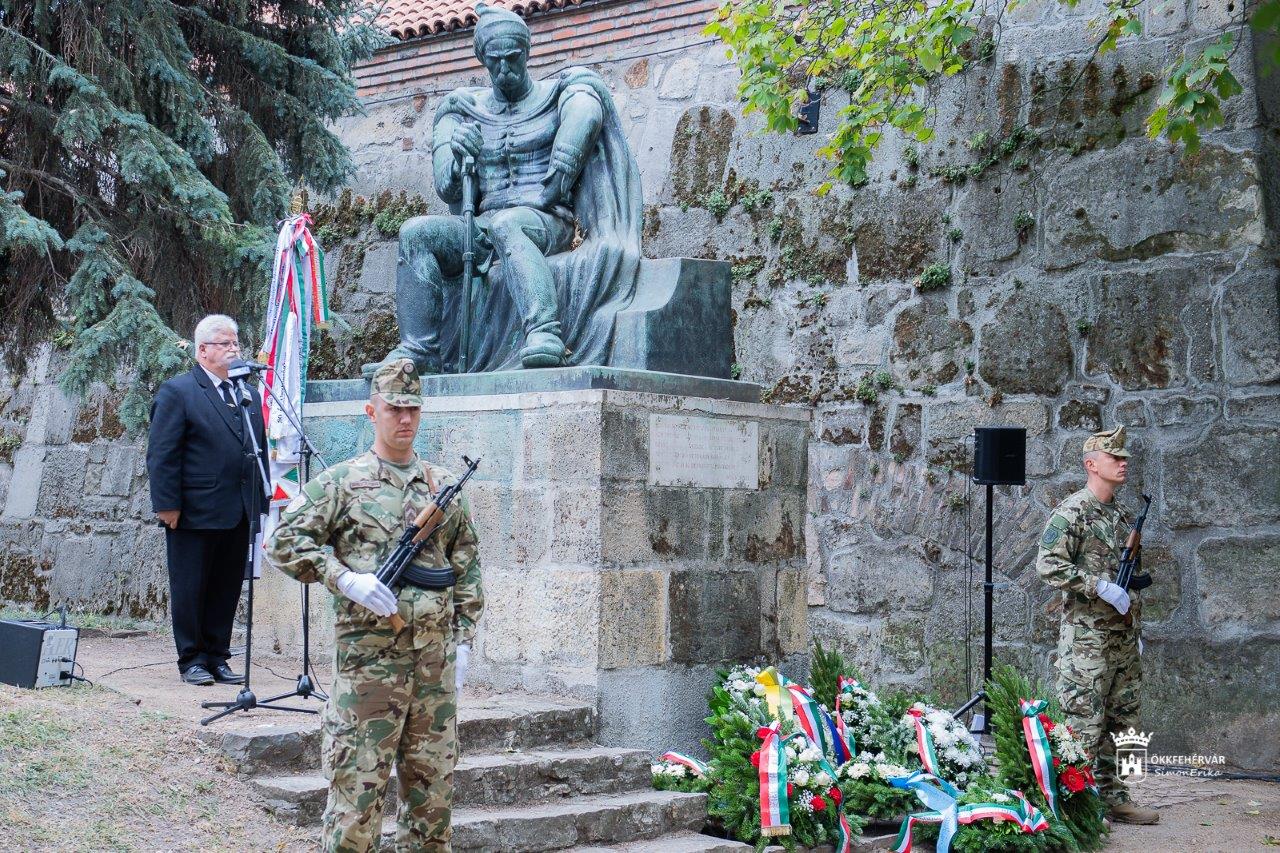 Wathay Ferenc szobránál tisztelegtek a Prohászka ligetben