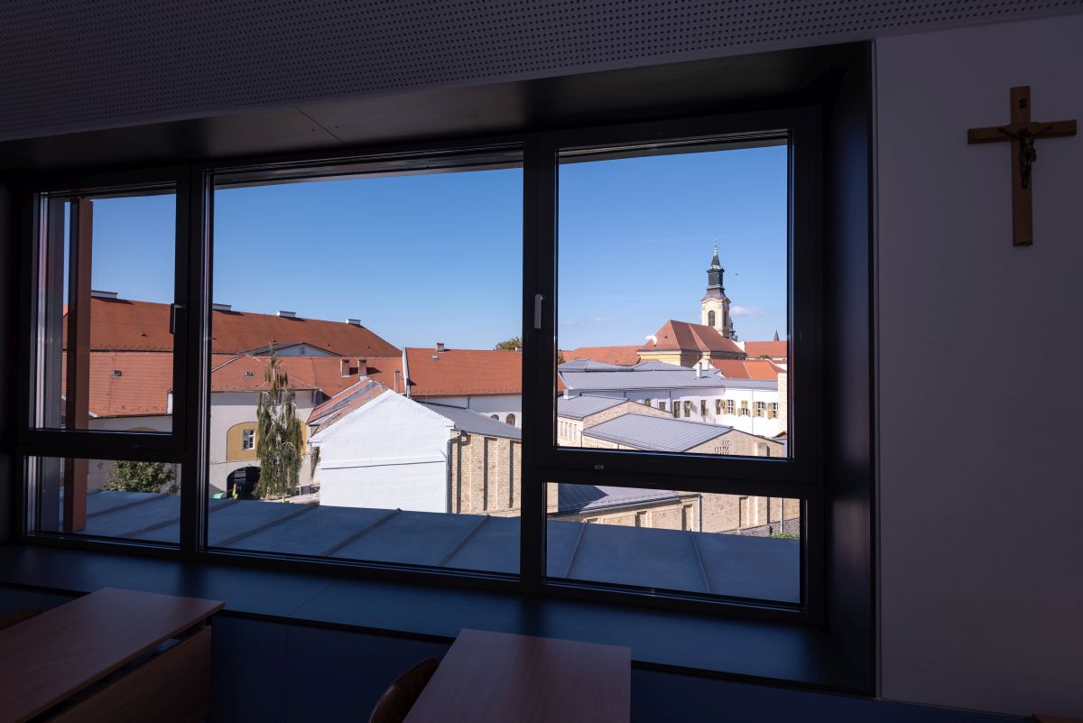 Megújult a Szent Imre Általános Iskola és Óvoda épülete