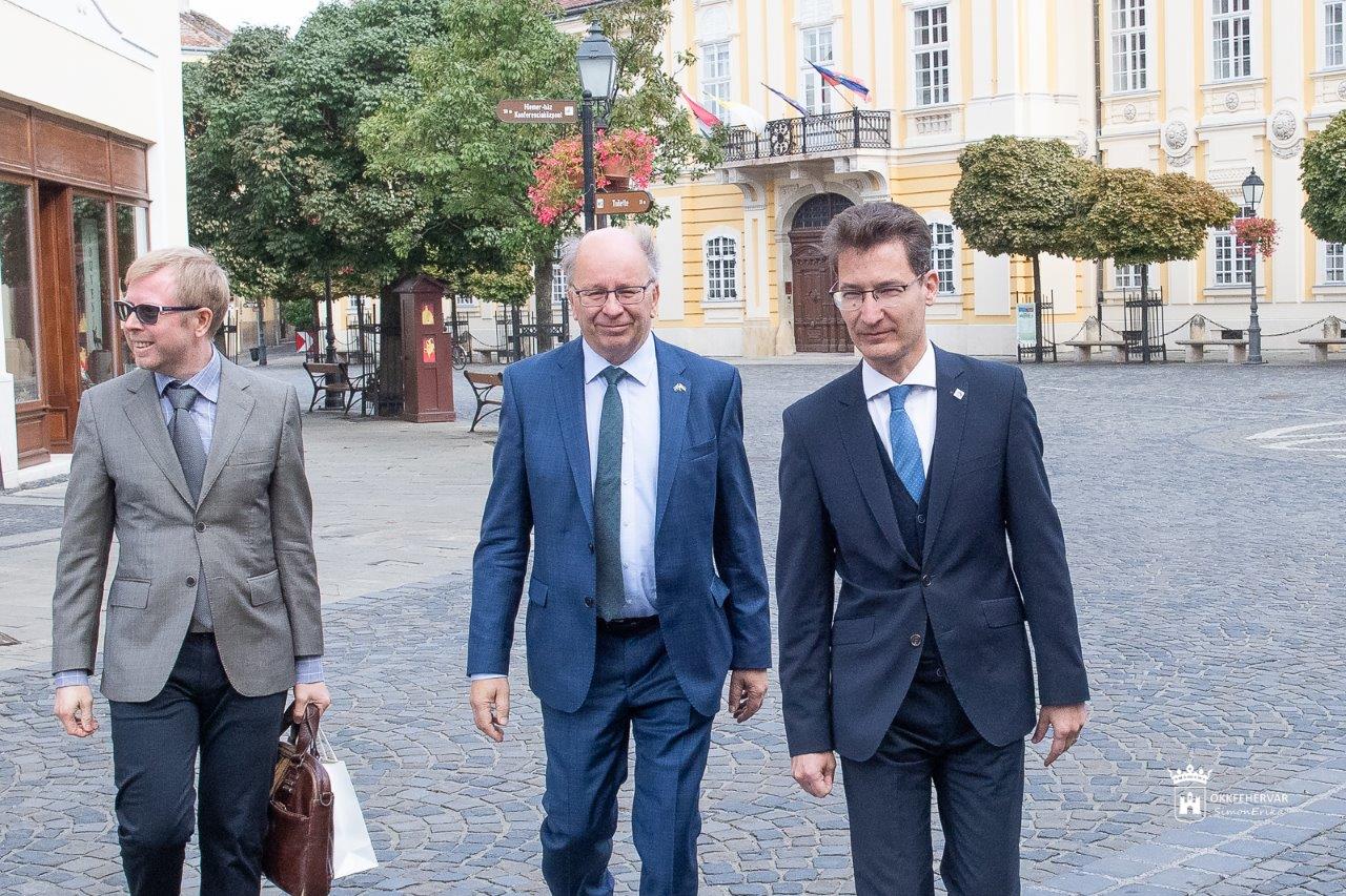 Székesfehérváron járt Svédország magyarországi nagykövete