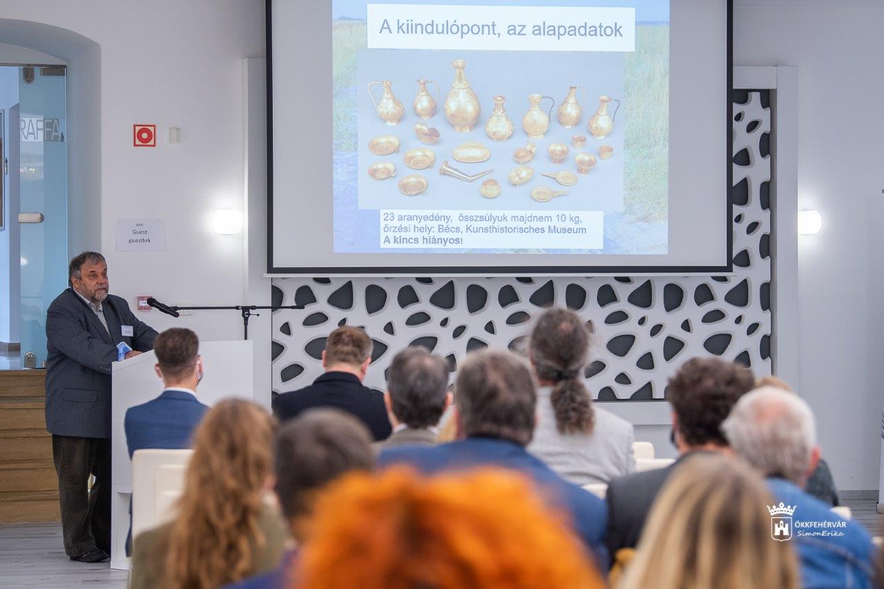 Hadak útján konferencia a Hiemer házban