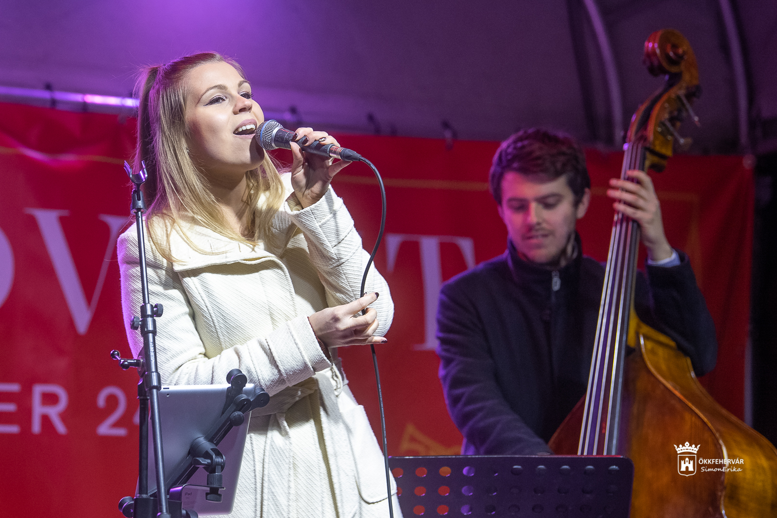 Közös gyertyagyújtás advent negyedik vasárnapján Fehérváron