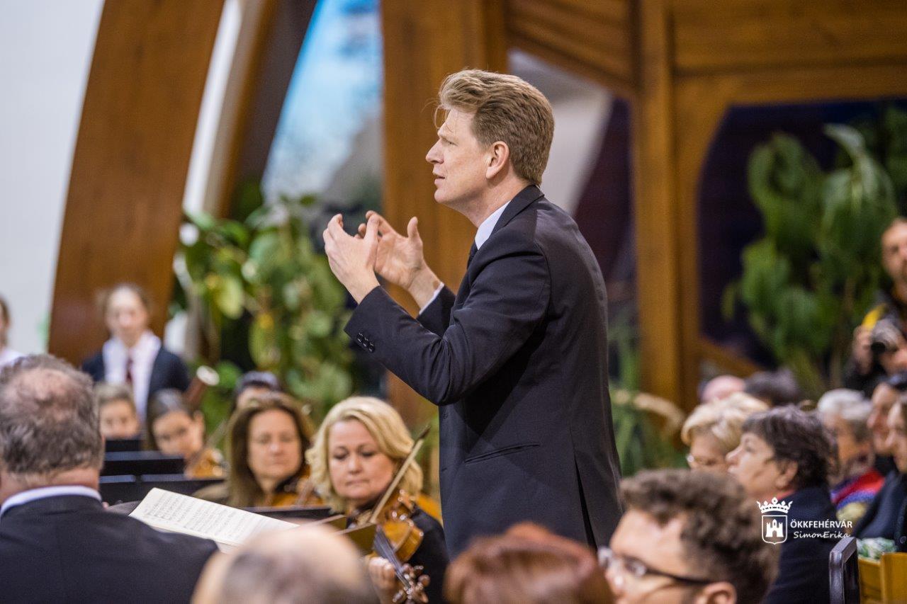 Máté-passió a szimfonikusoktól a Budai úti református templomban