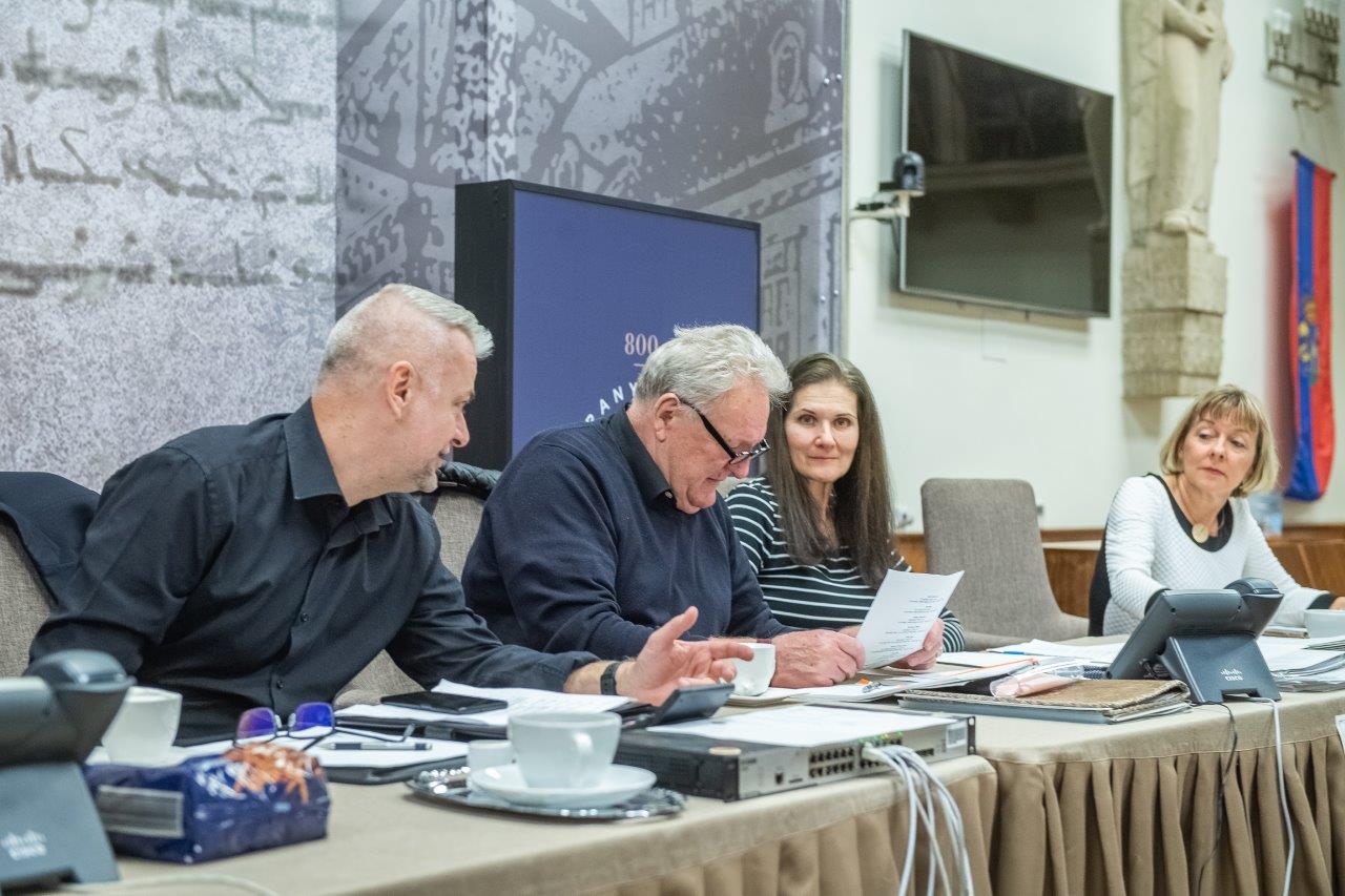 Választás 2022 - így dolgoznak a választási irodán a Városházán