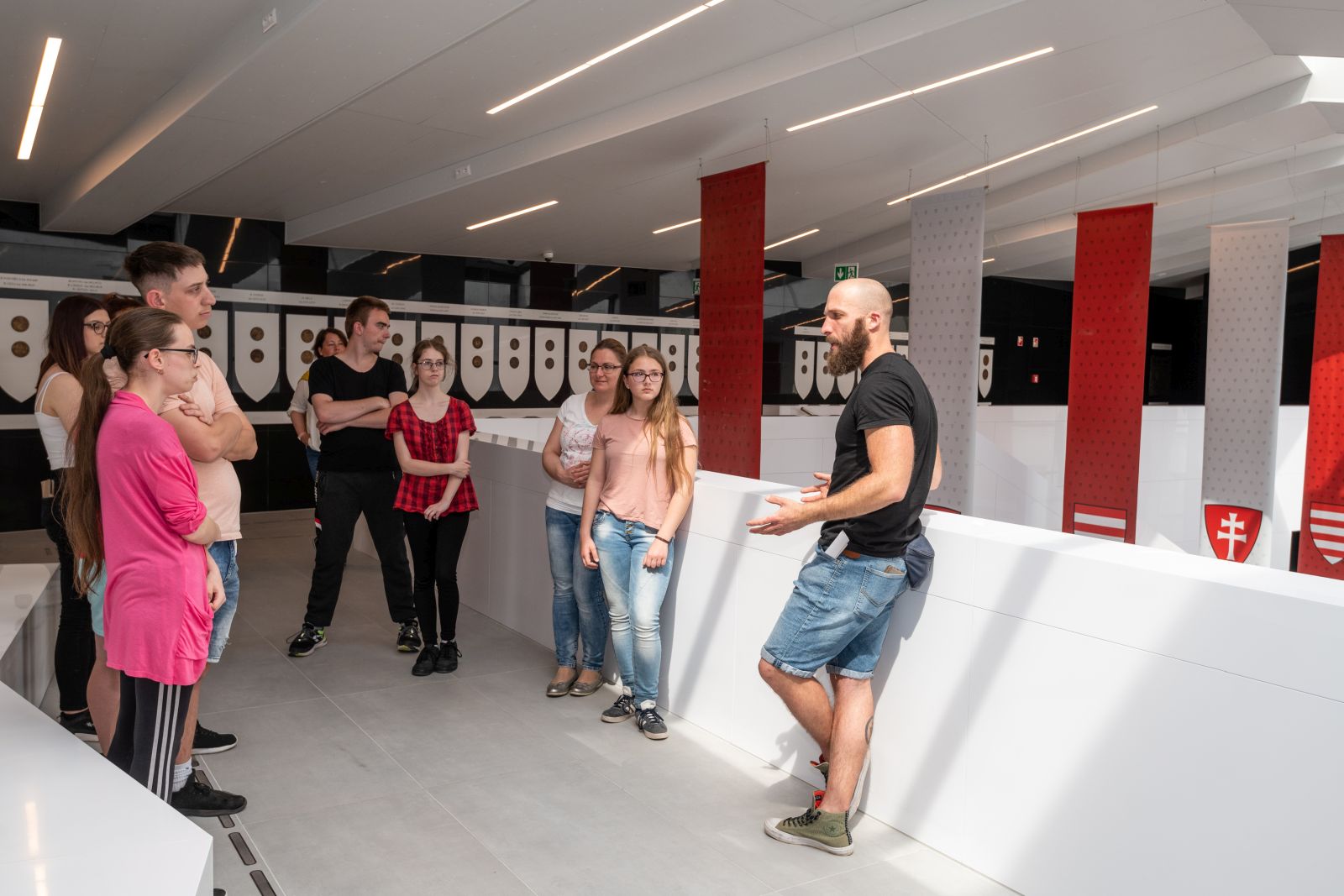 A Székesfehérvári Diáktanács a Királyok és Szentek kiállításon