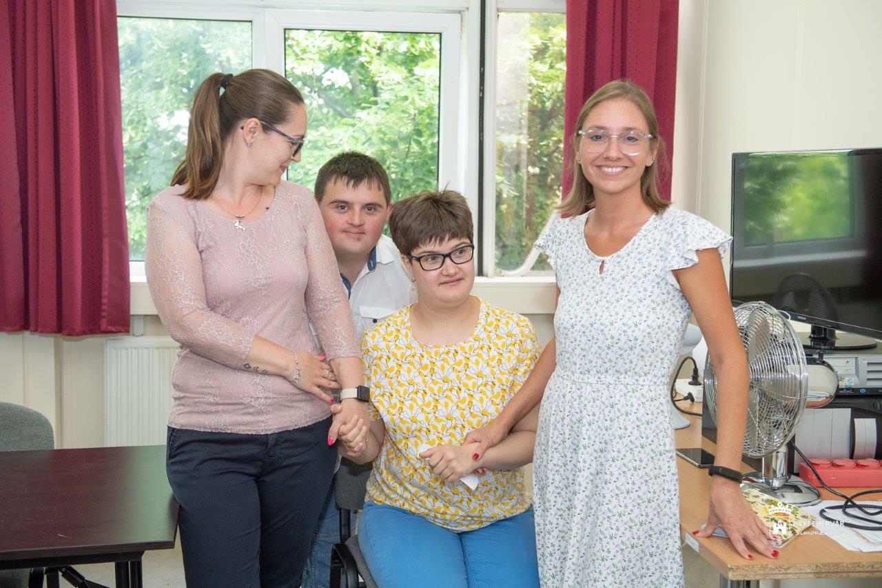 Látogatás a Napraforgók Házában