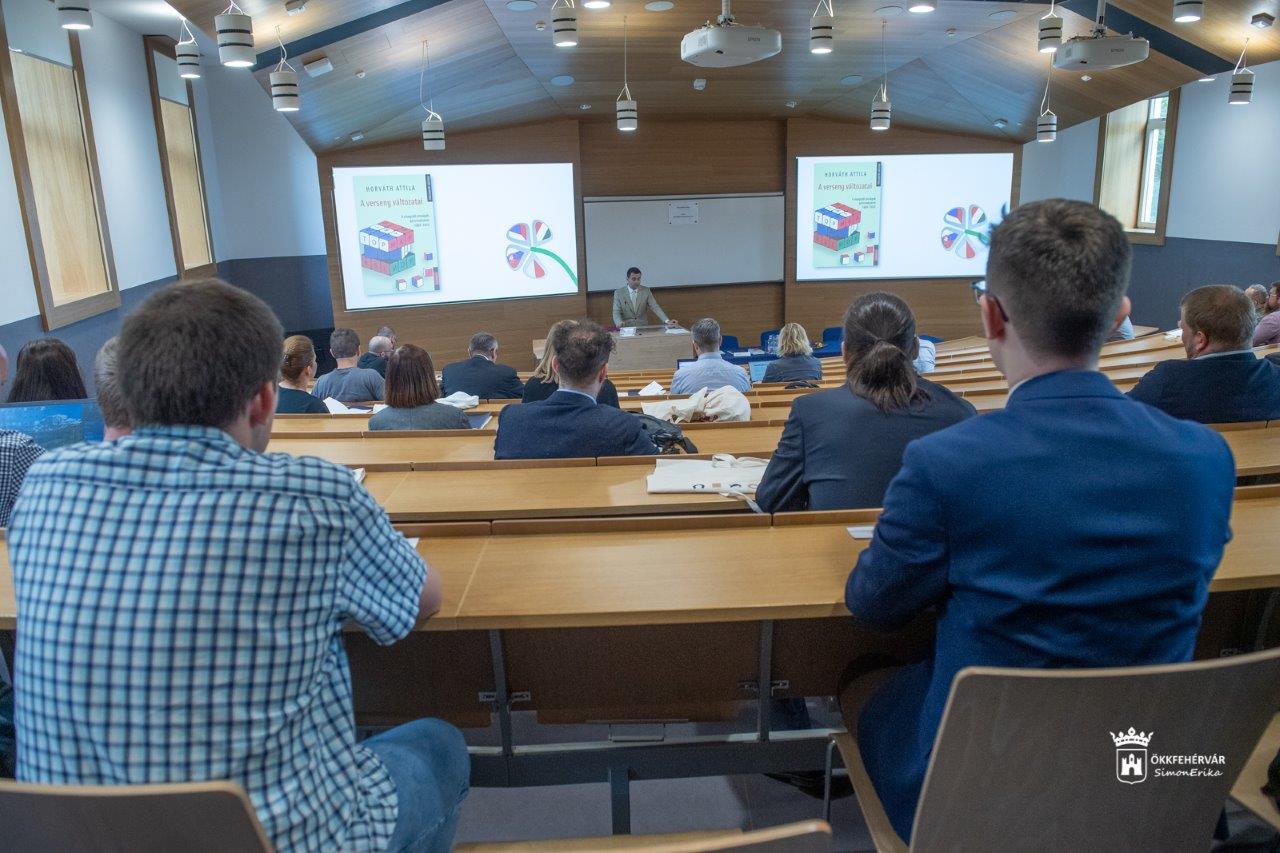 Székesfehérváron tartja vándorgyűlését a Magyar Politikatudományi Társaság