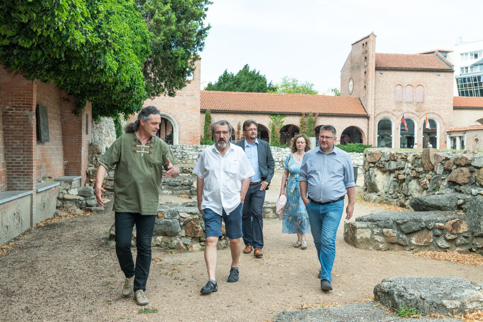Eperjes Károly látogatása a Nemzeti Emlékhelyen