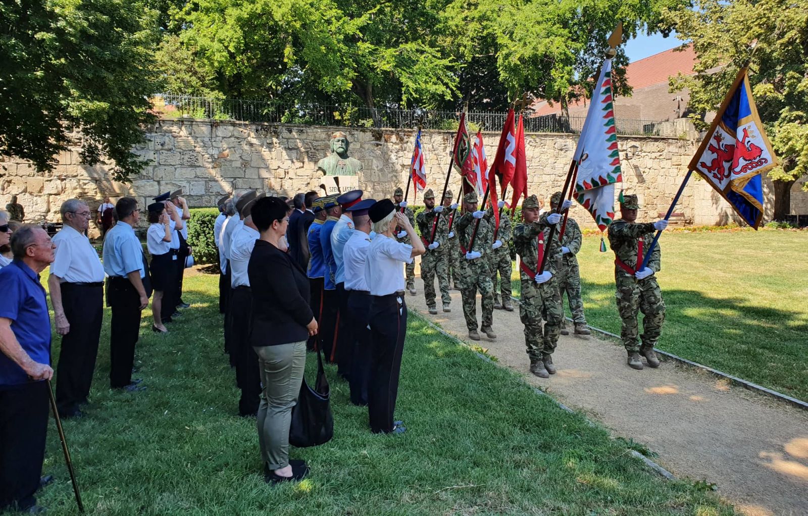 Szent Lászlóra, a lovagkirályra emlékeztek a Prohászka ligetben